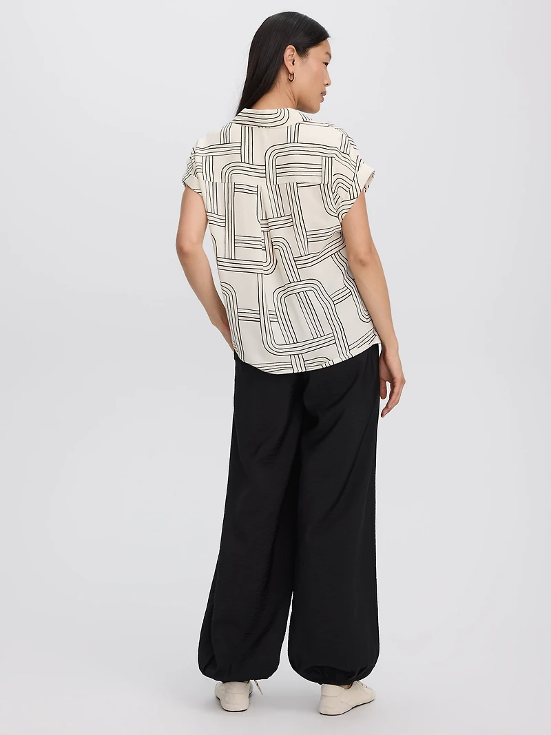Blouse fluide à manches courtes et col en V - R Essentiels