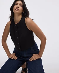 Sleeveless Crew-Neck Vest - The Timeless