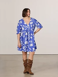 Robe à taille empire manches longues et col V