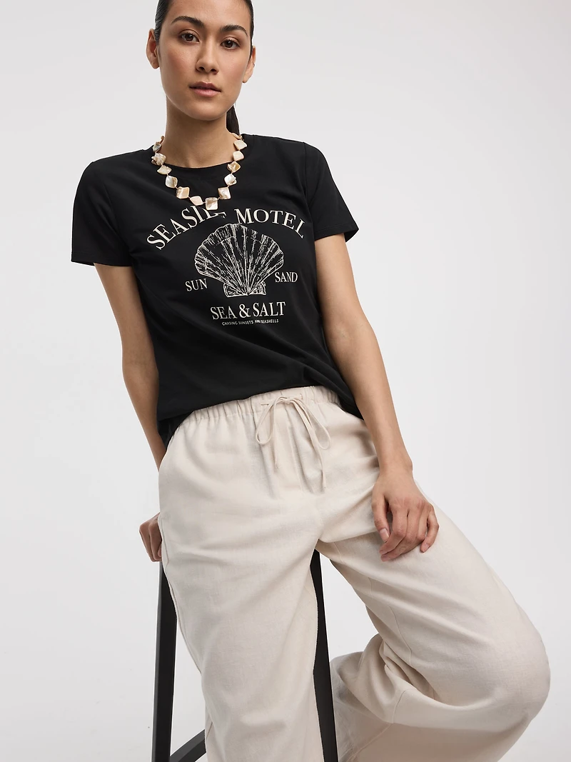 Crew-Neck Tee - R Essentials