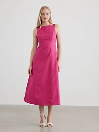 Robe maxi sans manches à col bateau