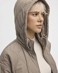 Manteau matelassé à capuchon amovible