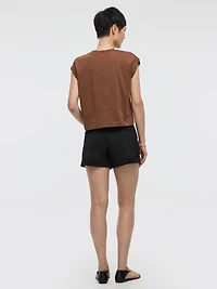 Jean court à jambe large et taille haute