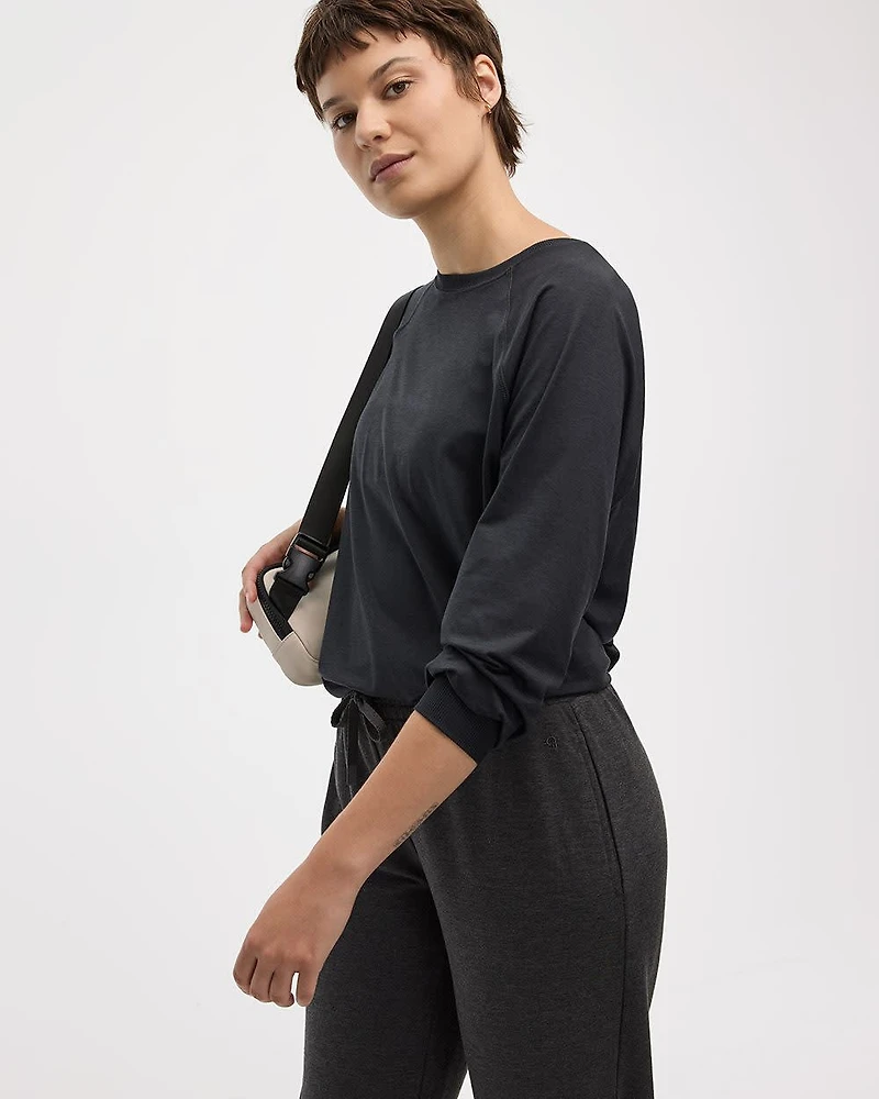 Long-Sleeve Crew-Neck Pullover - Dry-Lux (R) Hyba Essentials