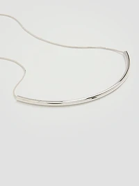 Short Necklace with U-Shaped Pendant