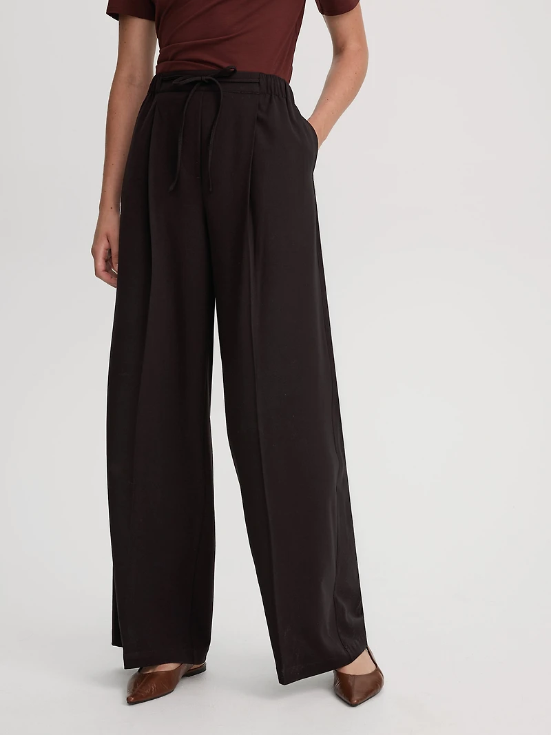 Wide-Leg High-Rise Pant