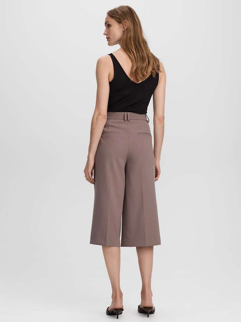 Pleated Bermuda Shorts - The Studio