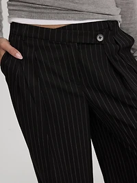 Pantalon à jambe large et taille mi-haute asymétrique
