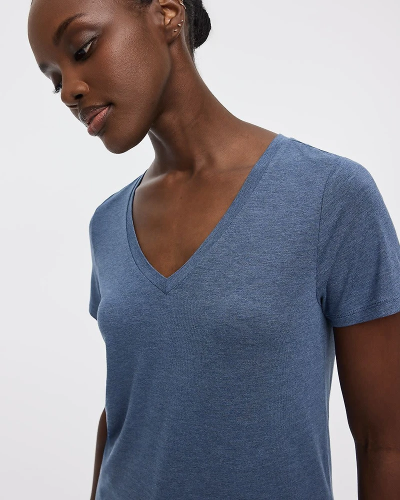T-shirt à col V - R Essentiels