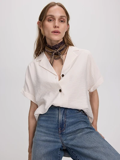 Foulard en forme de losange avec bordure