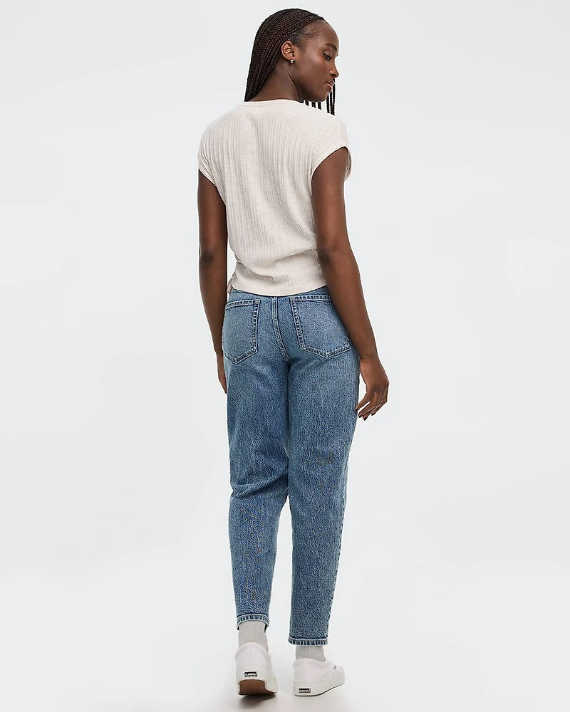 Haut à manches très courtes avec fronces latérales