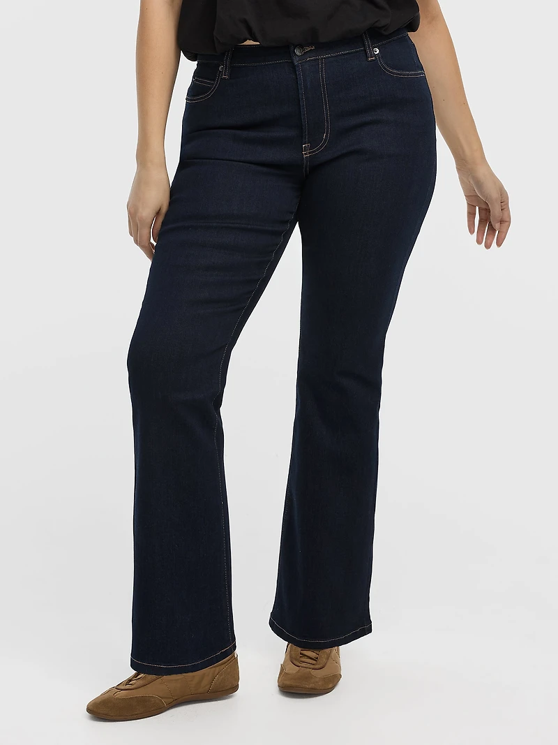 Jean à jambe évasée et taille mi-haute - Coupe Courbes