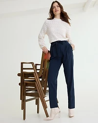 Pantalon à jambe fuselée et taille haute avec ceinture - Coupe Courbes L'intemporelle