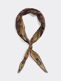 Foulard en forme de losange avec bordure