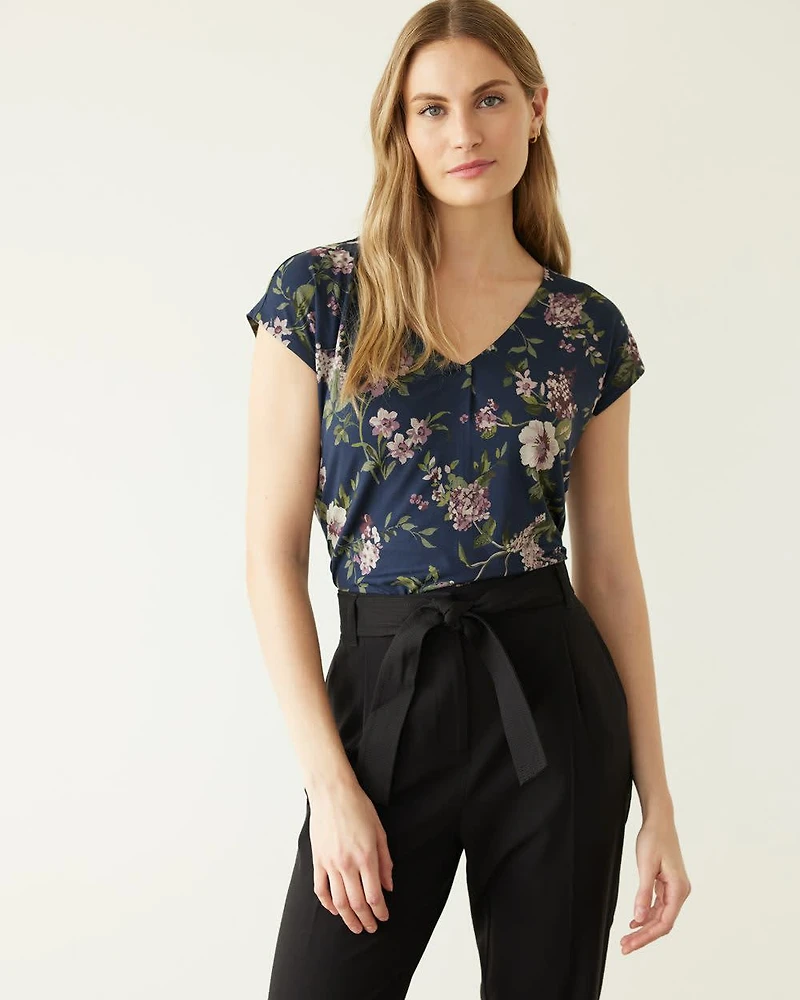 Tunique à manches très courtes et col V