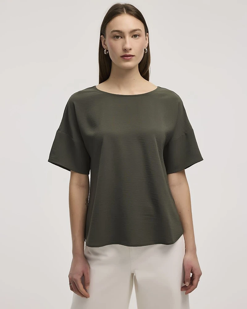 Short-Sleeve Crew-Neck T-Shirt Blouse