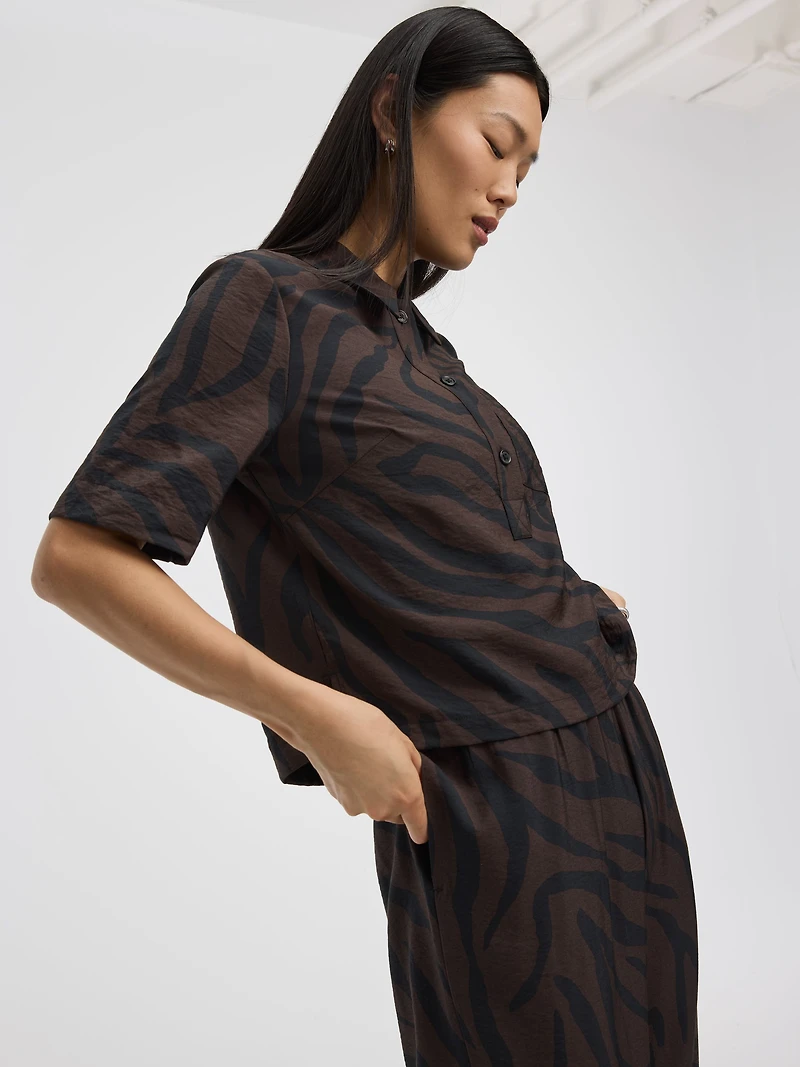 Blouse à manches courtes et col chemisier