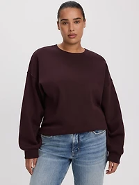 Long Crew-Neck Fleece Sweatshirt - R Essentials