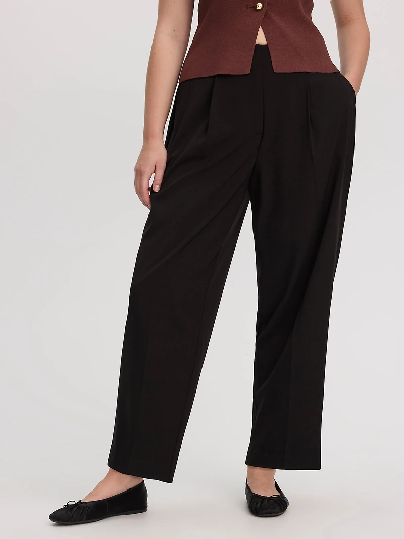 Mid-Rise Barrel Pants - The Timeless Curvy Fit