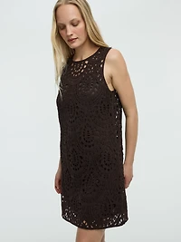 Robe crochetée sans manches à col rond