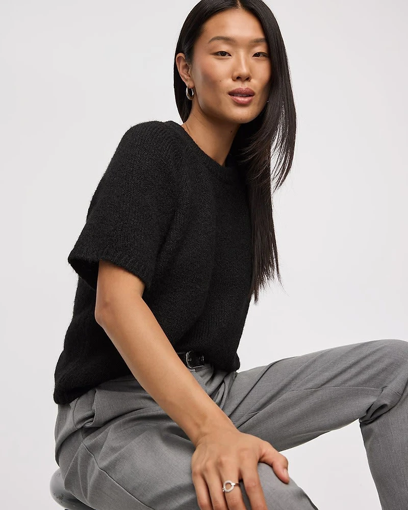 Pull ample à manches aux coudes et col rond