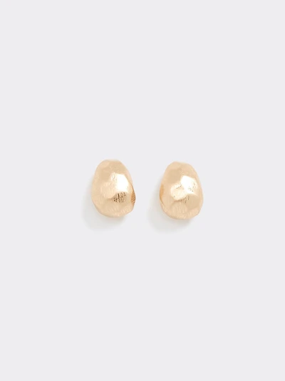 Boutons d'oreilles martelés