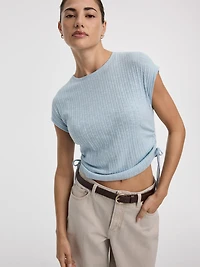 Haut à manches très courtes avec fronces latérales