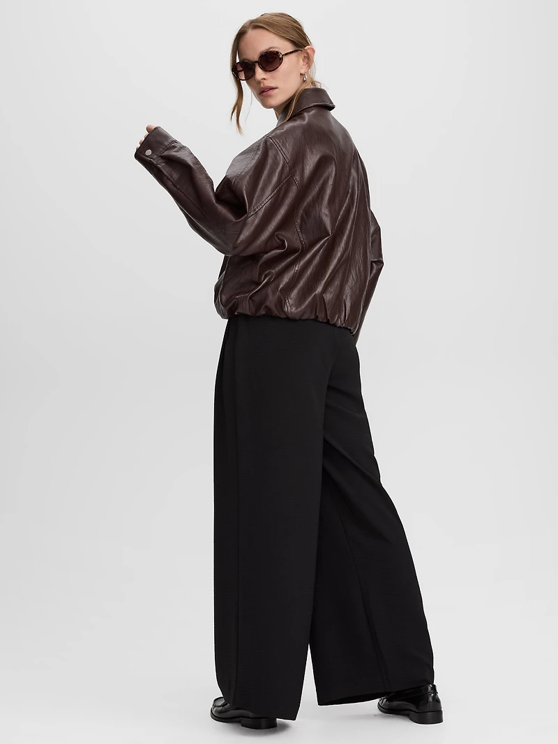 Manteau ample en faux cuir