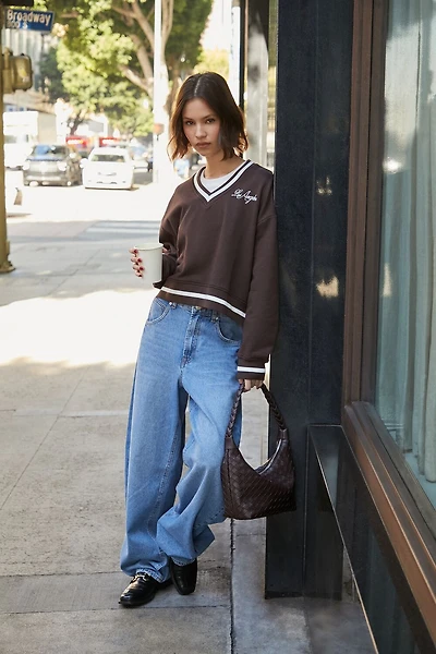 Baggy Low-Rise Jeans
