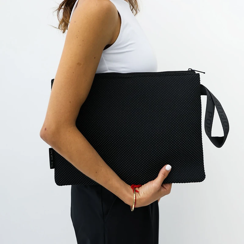 LAPTOP SLEEVE BLACK DOTTED