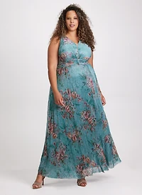 Robe florale ajustée et évasée