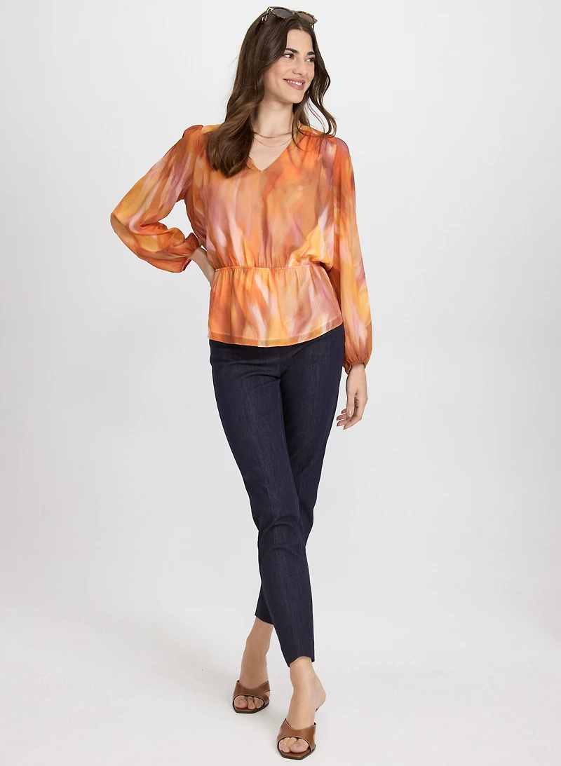 Blouse abstraite à taille élastique et pantalon Emma en denim à jambe étroite