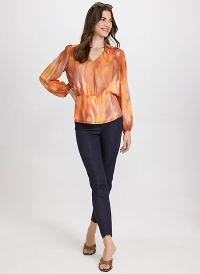 Blouse abstraite à taille élastique et pantalon Emma en denim à jambe étroite