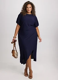 Robe midi à oeillets