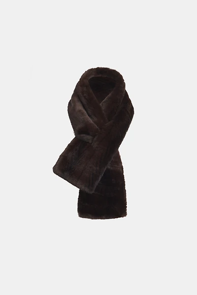 Foulard en fausse fourrure