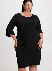 Robe à manches évasées et détail froncé