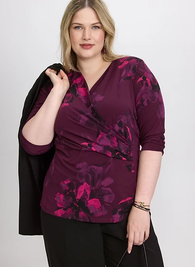 Haut floral à effet cache-coeur