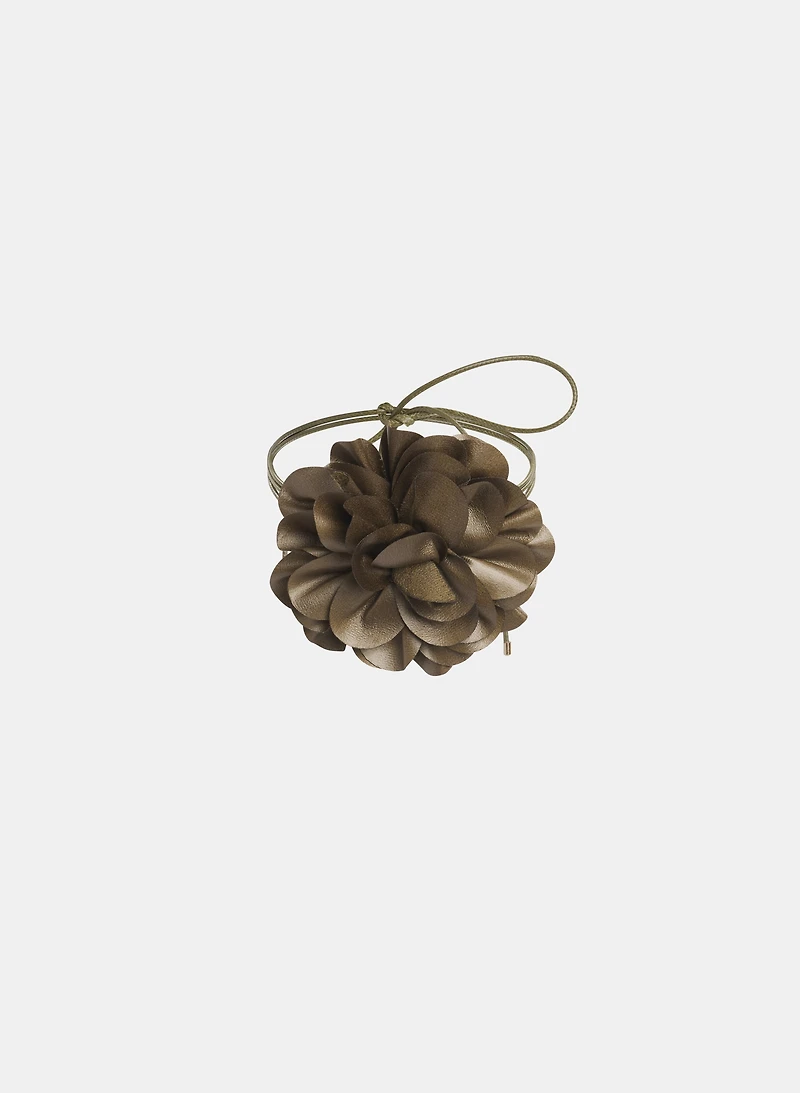 Floral Choker Necklace