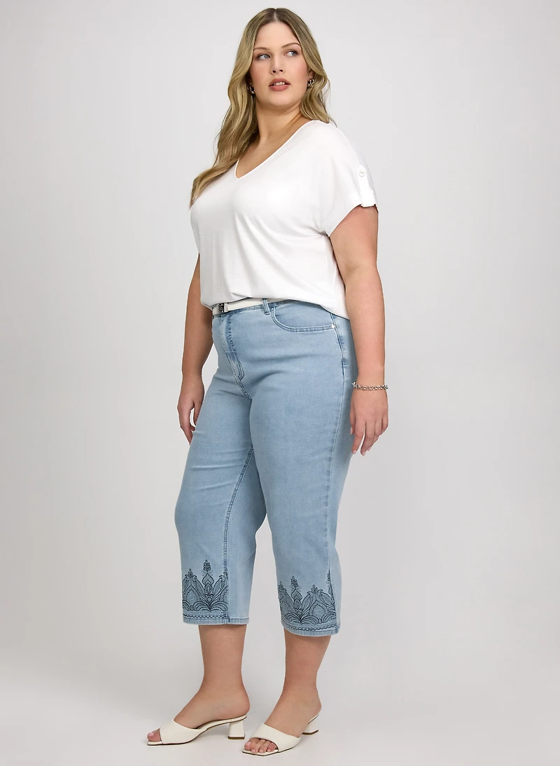 V-Neck Slub T-Shirt & Embroidered Denim Capris
