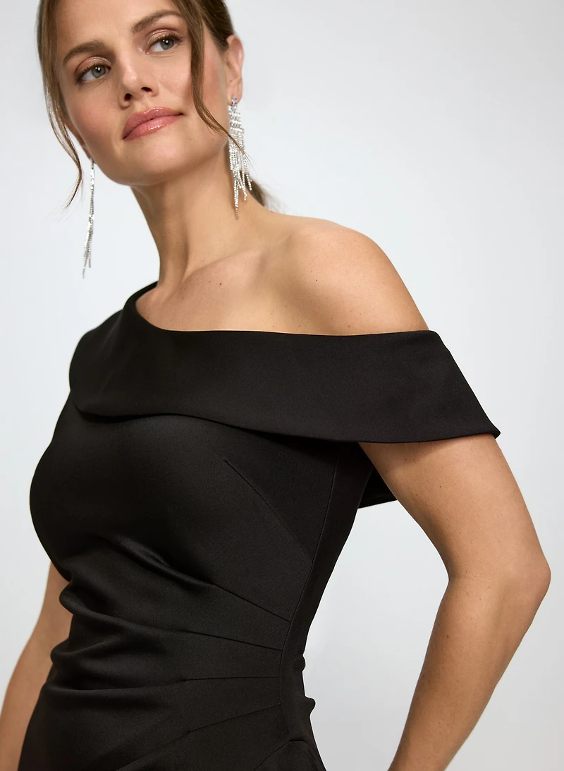 Single-Shoulder Ruffle Detail Dress
