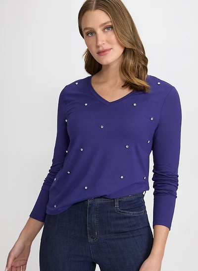 Haut orné de pierres dispersées