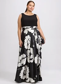 Robe charmeuse à motif floral