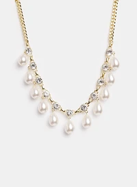 Collier à intervalles orné de pierres et perles