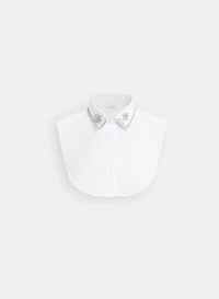 Plastron orné de cristaux