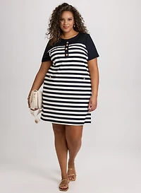 Robe à rayures nautiques