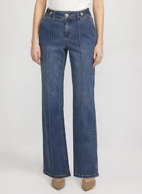 Jean à jambe évasée