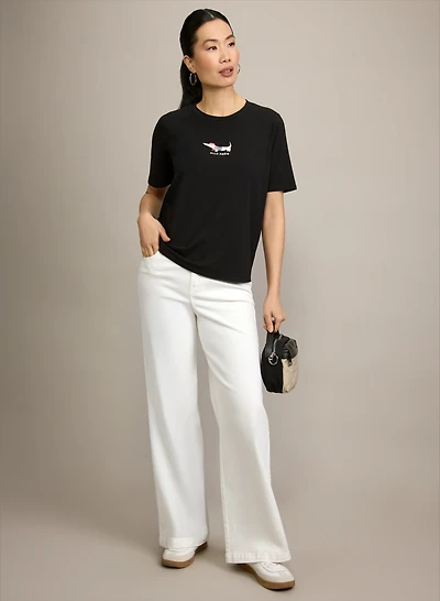 'Allo Paris' T-Shirt & Braided Waist Trim Wide-Leg Jeans