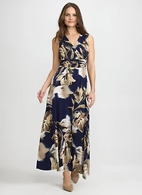 Robe florale sans manches