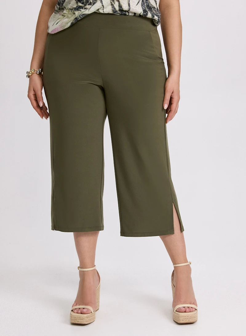 Side Slit Pull-On Capris
