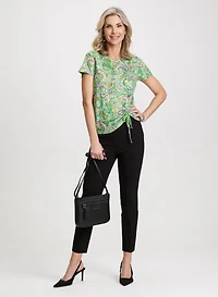 T-shirt paisley et pantalon à jambe étroite